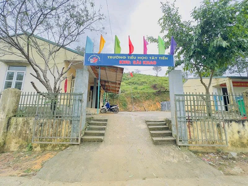 Ngược Sài Khao