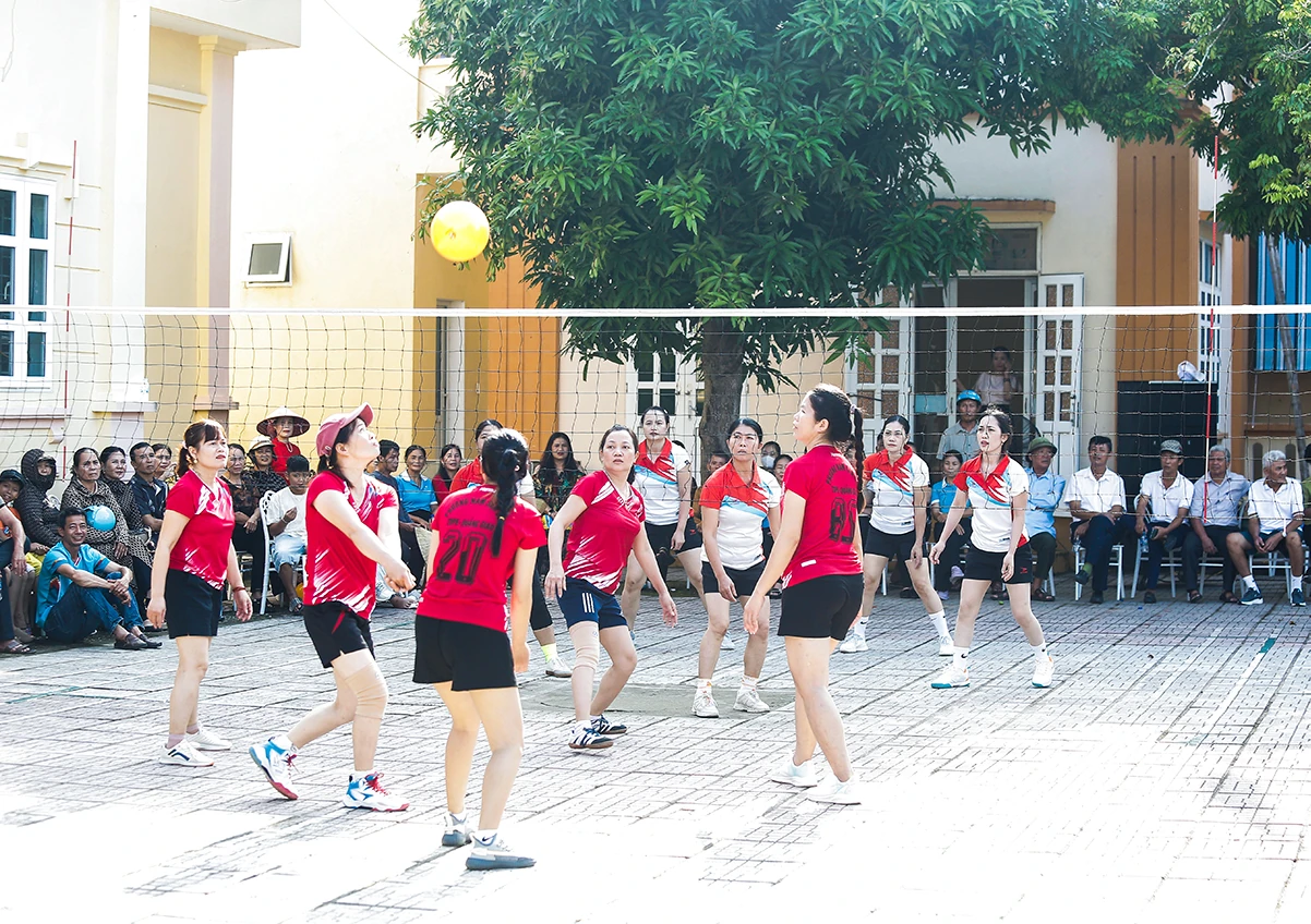 Bóng chuyền hơi - Môn thể thao mang lại sự gắn kết và vui khoẻ