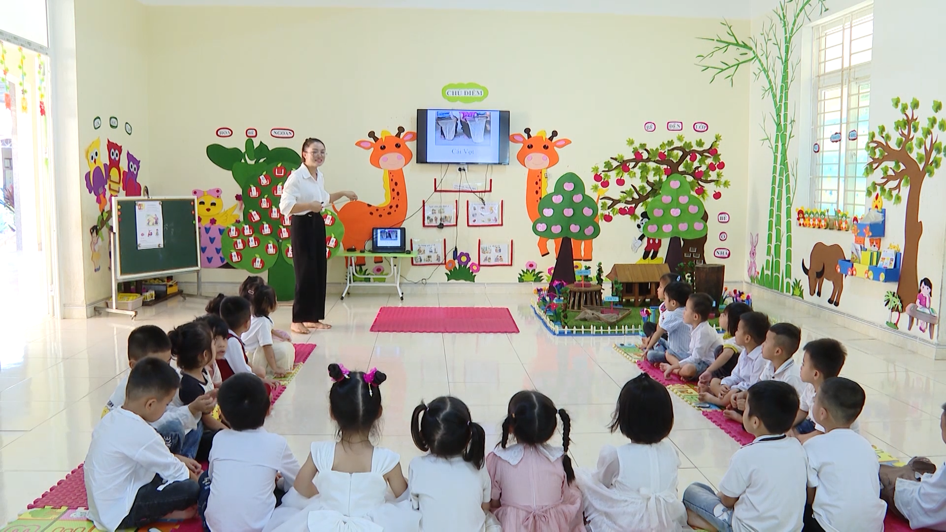 Những giáo viên mầm non vượt khó ở vùng cao