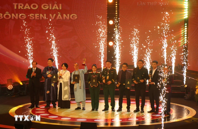 “Mưa đỏ” giành giải Bông sen Vàng trong Liên hoan phim Việt Nam lần thứ 24