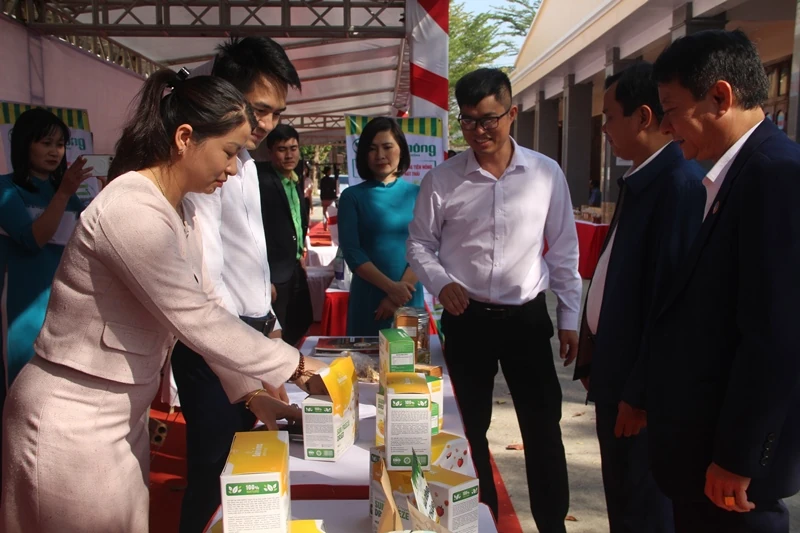 Nhiều sản phẩm công nghệ trưng bày tại Hội nghị “Thúc đẩy hoạt động ứng dụng, chuyển giao, đổi mới sáng tạo và kết nối cung cầu công nghệ tỉnh Thanh Hóa”