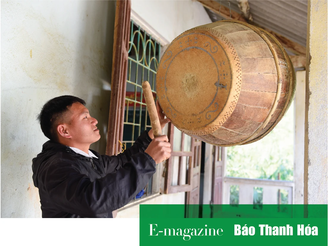 [E-Magazine] - Cậu bé người Mông và hành trình “gieo chữ” trên non