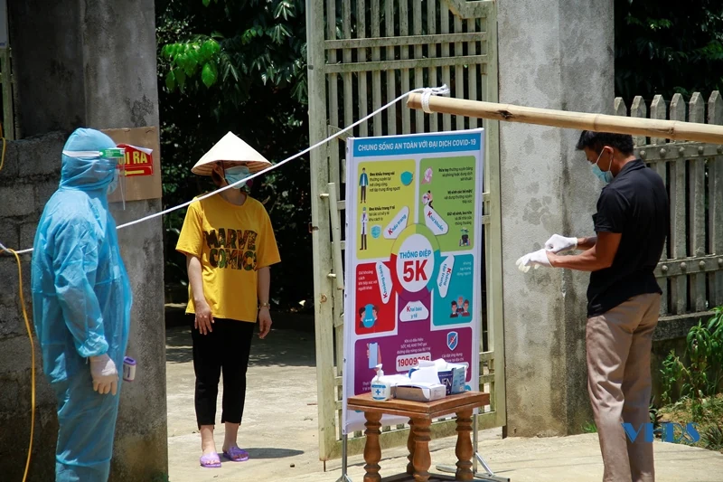 Tổ bầu cử đặc biệt trong khu vực phong tỏa
