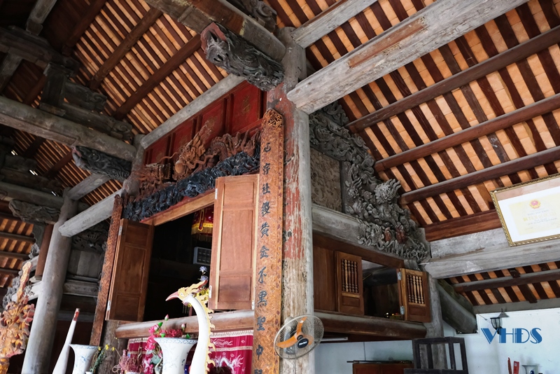 Độc đáo kiến trúc cổ ở đình làng Đình Trung