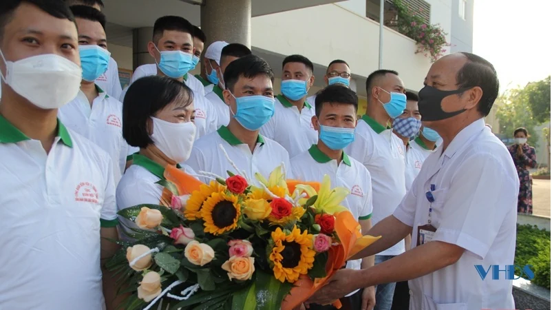 Hậu phương vững chắc chờ các chiến sĩ áo trắng thắng dịch trở về