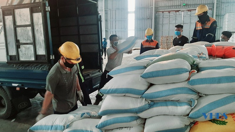 Thanh Hóa: Hơn 300 tấn hàng hóa vận chuyển trước bằng đường bộ vào hỗ trợ Nhân dân TP Hồ Chí Minh