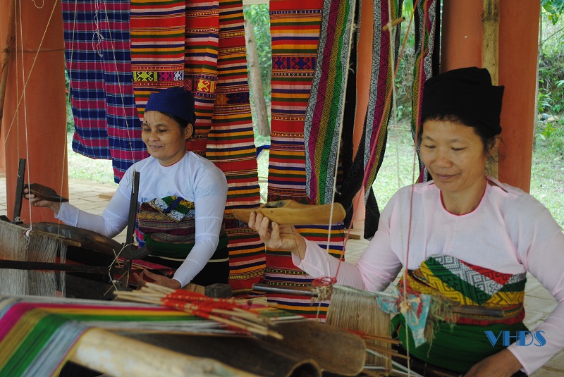 Nét đẹp trang phục truyền thống các dân tộc thiểu số ở Thanh Hóa