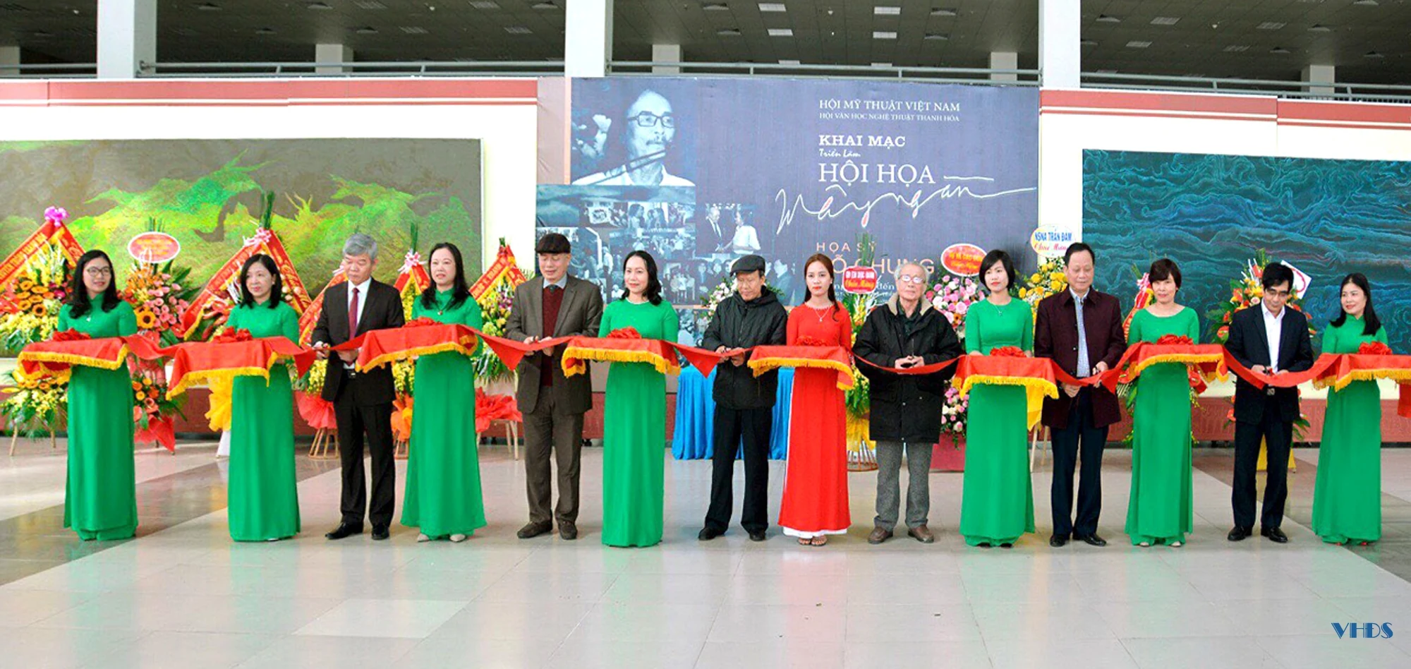 Họa sĩ Đỗ Chung: Dấn thân để tạo lối đi riêng