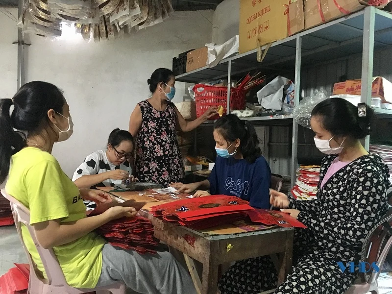 Làng nghề hàng mã Mật Sơn tất bật dịp tháng bảy