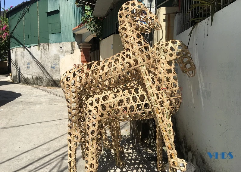 Làng nghề hàng mã Mật Sơn tất bật dịp tháng bảy