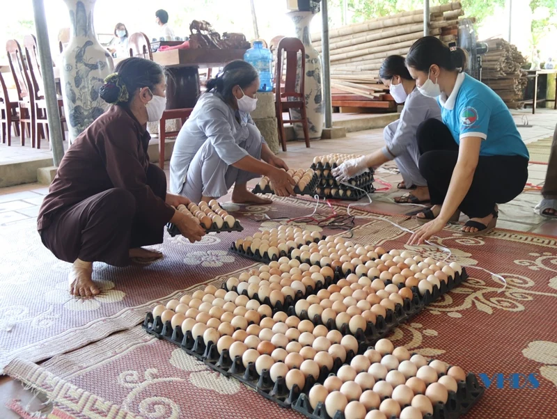 Các cấp hội phụ nữ tích cực tham gia các hoạt động phòng, chống dịch COVID-19