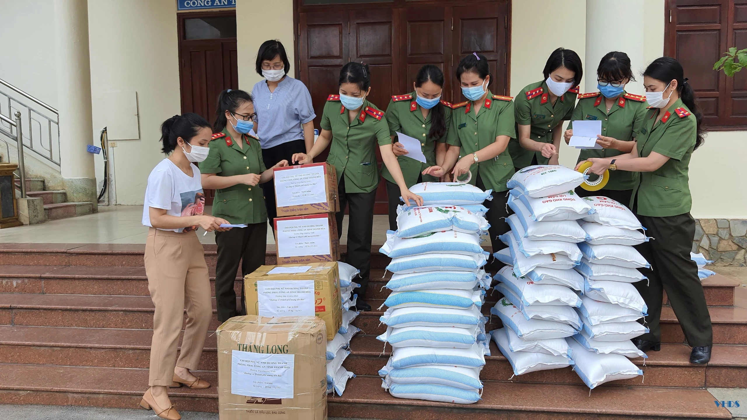 Các cấp hội phụ nữ tích cực tham gia các hoạt động phòng, chống dịch COVID-19
