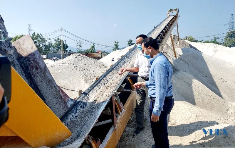 Sản xuất cát nhân tạo tận dụng tối đa nguồn tài nguyên sẵn có trên địa bàn