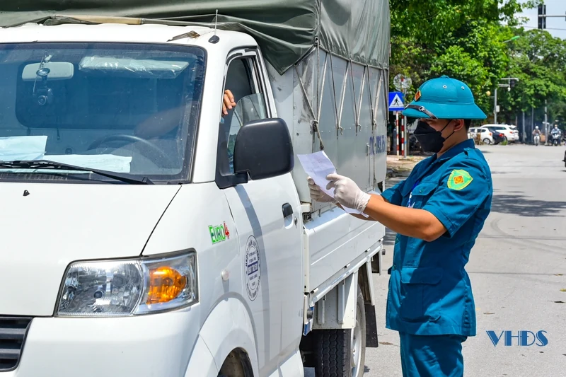 Quy định khung giờ không cần xuất trình giấy tờ: Có tình trạng lợi dụng để ra đường