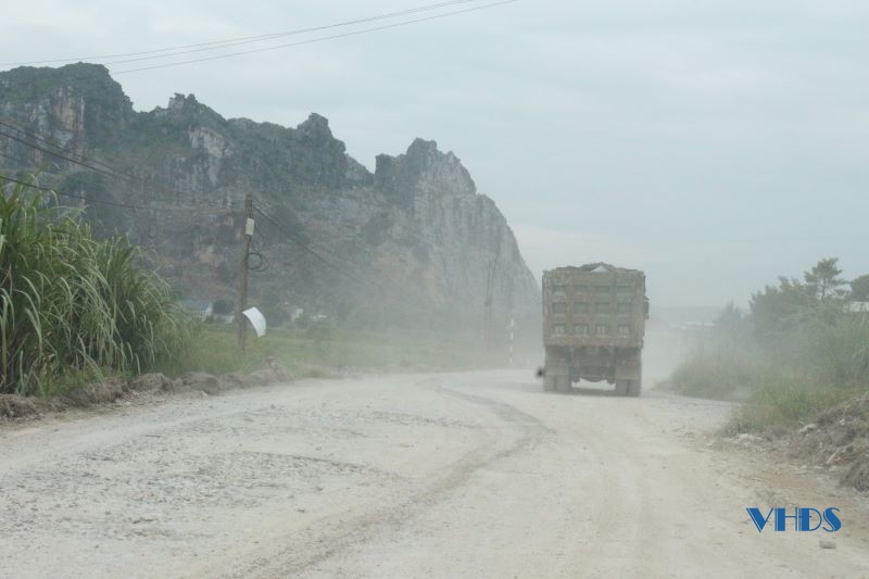 Cần ngăn chặn xe quá khổ, quá tải tuyến quốc lộ 45 đoạn qua xã Đông Vinh và phường An Hưng