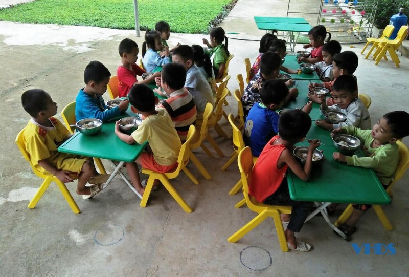 “Nuôi em Thanh Hóa” tiếp tục kêu gọi hỗ trợ ăn bán trú cho trẻ em vùng cao