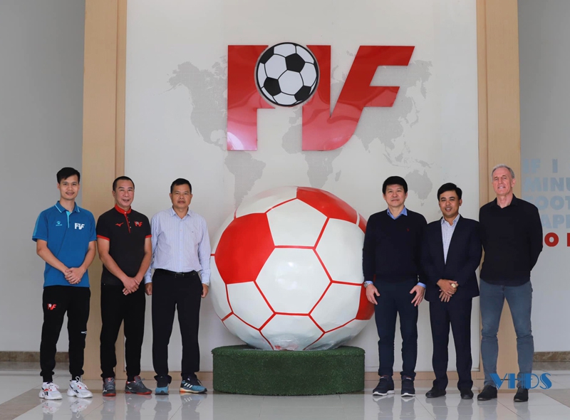 CLB Đông Á Thanh Hóa và PVF đẩy mạnh hợp tác phát triển đào tạo bóng đá trẻ
