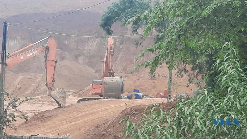 Siết chặt tình trạng xe quá tải trên tuyến tỉnh lộ 523
