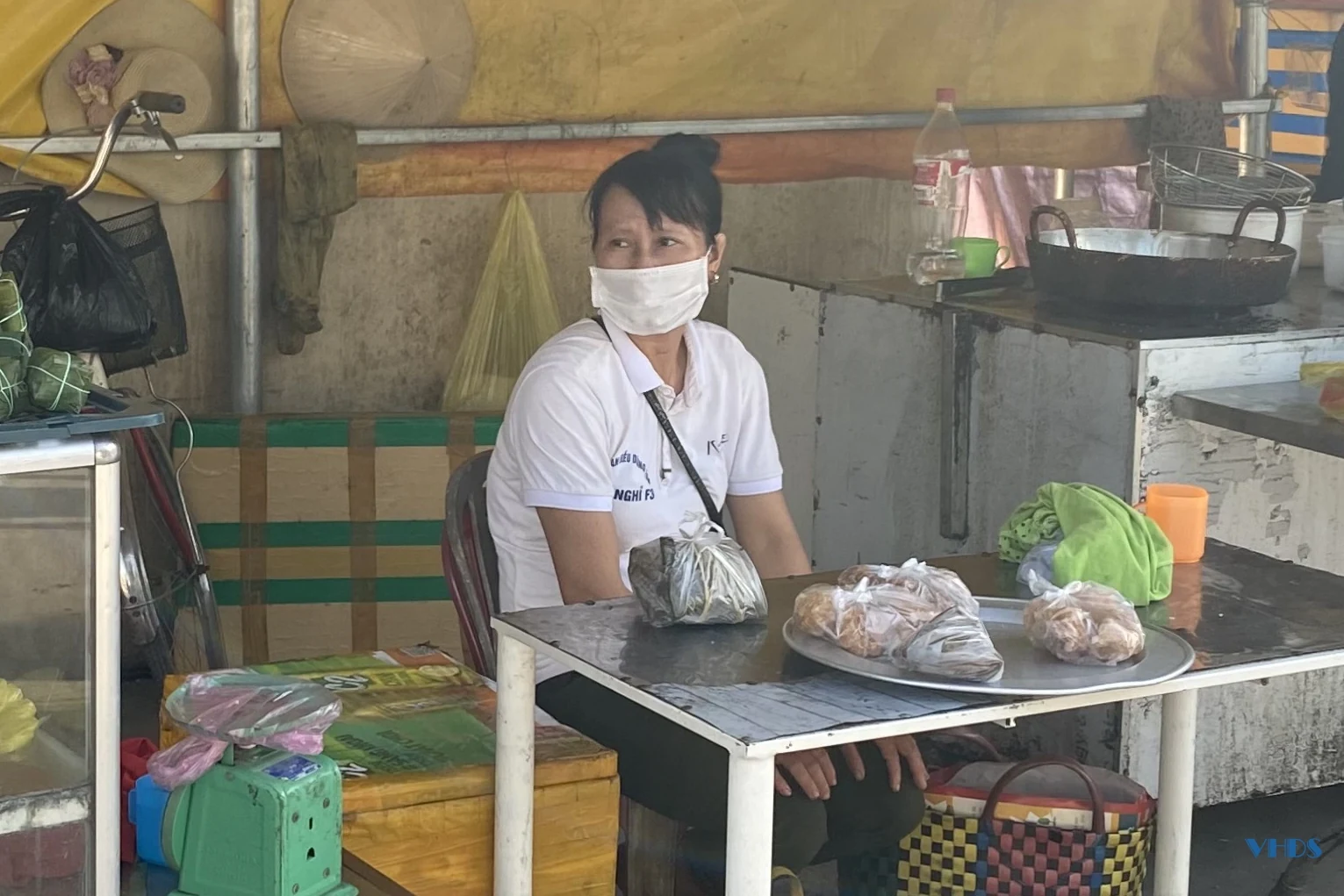 Không để người dân kiệt quệ vì ảnh hưởng của COVID-19