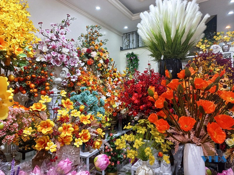 Thị trường hoa lụa, hoa nhựa “lên ngôi” dịp cận tết