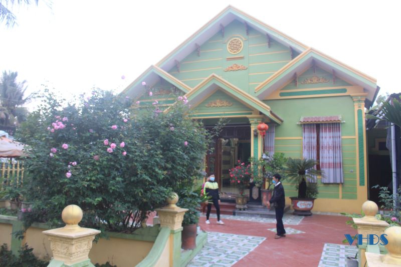 Về thôn kiểu mẫu Én Giang nghe kể chuyển xây dựng NTM kiểu mẫu
