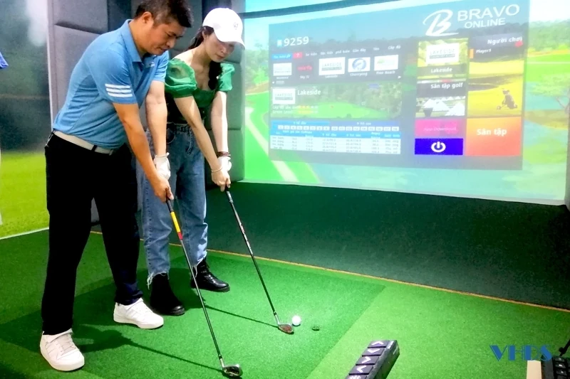 Công nghệ đưa môn thể thao “quý tộc” đến gần và dễ dàng hơn với người chơi