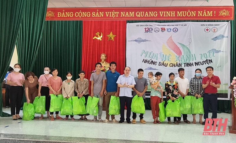 “Mùa hè xanh 2022 - Những dấu chân tình nguyện” tại xã Lũng Cao