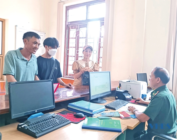 Đi qua miền đất Sơn Thủy – Na Mèo