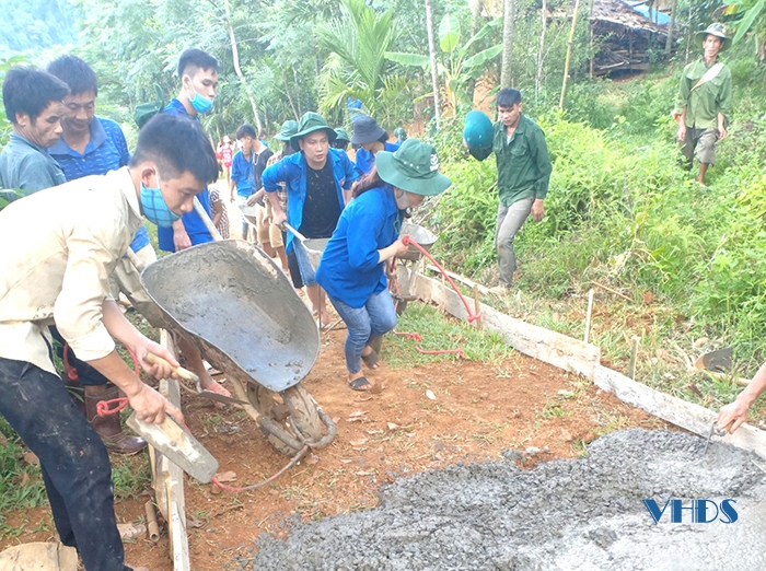 Sức trẻ góp phần xây dựng nông thôn mới ở huyện vùng cao Bá Thước
