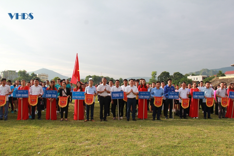 Hơn 500 VĐV tranh tài tại Hội thi thể thao truyền thống các dân tộc huyện Cẩm Thủy năm 2023