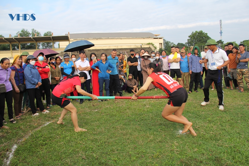 Hơn 500 VĐV tranh tài tại Hội thi thể thao truyền thống các dân tộc huyện Cẩm Thủy năm 2023