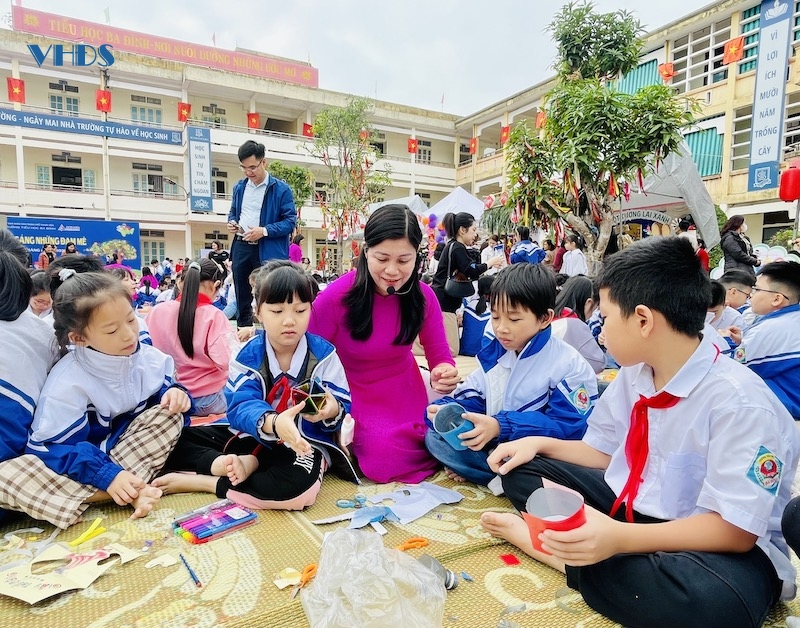 Sôi nổi Ngày hội STEM “Ba Đình - Thắp sáng những đam mê” tại Trường Tiểu học Ba Đình