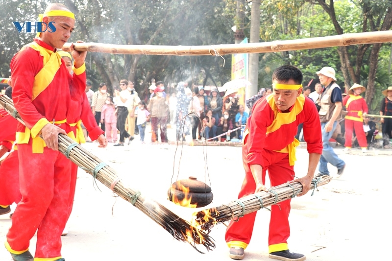 Đặc sắc Hội thi “Nấu cơm” ở Lễ hội Sòng Sơn - Ba Dội