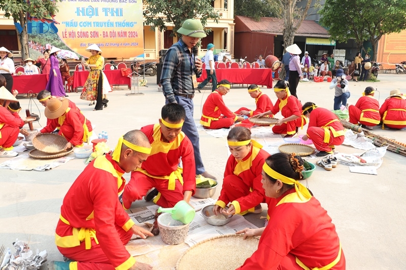 Đặc sắc Hội thi “Nấu cơm” ở Lễ hội Sòng Sơn - Ba Dội