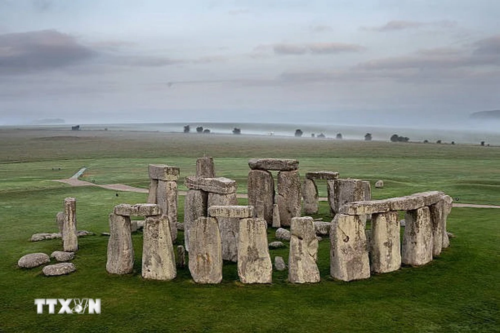 UNESCO: Cần đưa vòng tròn đá Stonehenge vào danh sách di sản bị đe dọa