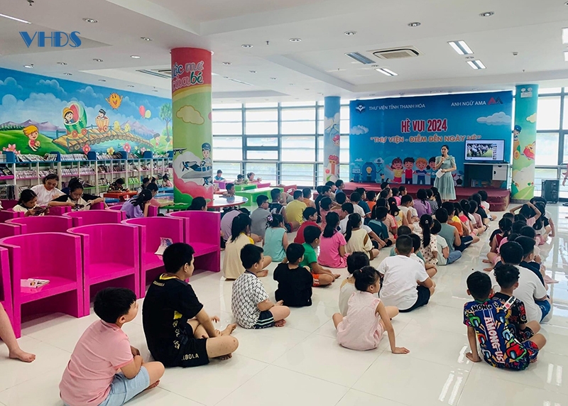 Thu hút trẻ em đến với không gian đọc sách ngày hè