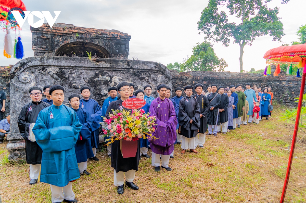 Tri thức may, mặc áo dài Huế trở thành Di sản văn hóa phi vật thể quốc gia