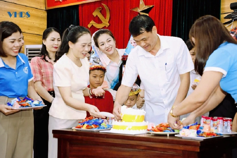 Trung thu san sẻ yêu thương