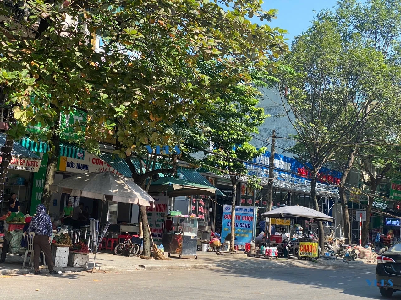 Trả lại không gian chung của vỉa hè 