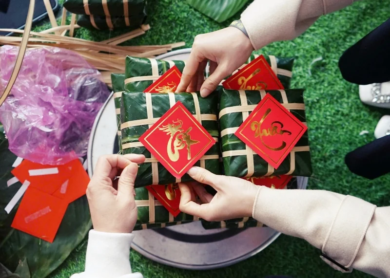 Hội thi gói bánh chưng ngày Tết năm 2025