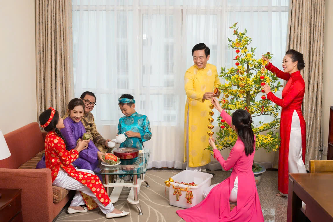 Khi tết vào nhà