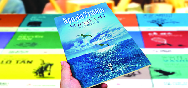 Nguyễn Trường trong tập truyện ngắn “mây hồng”