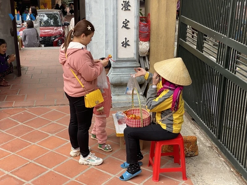 Đầu xuân, nghĩ về hạt muối...
