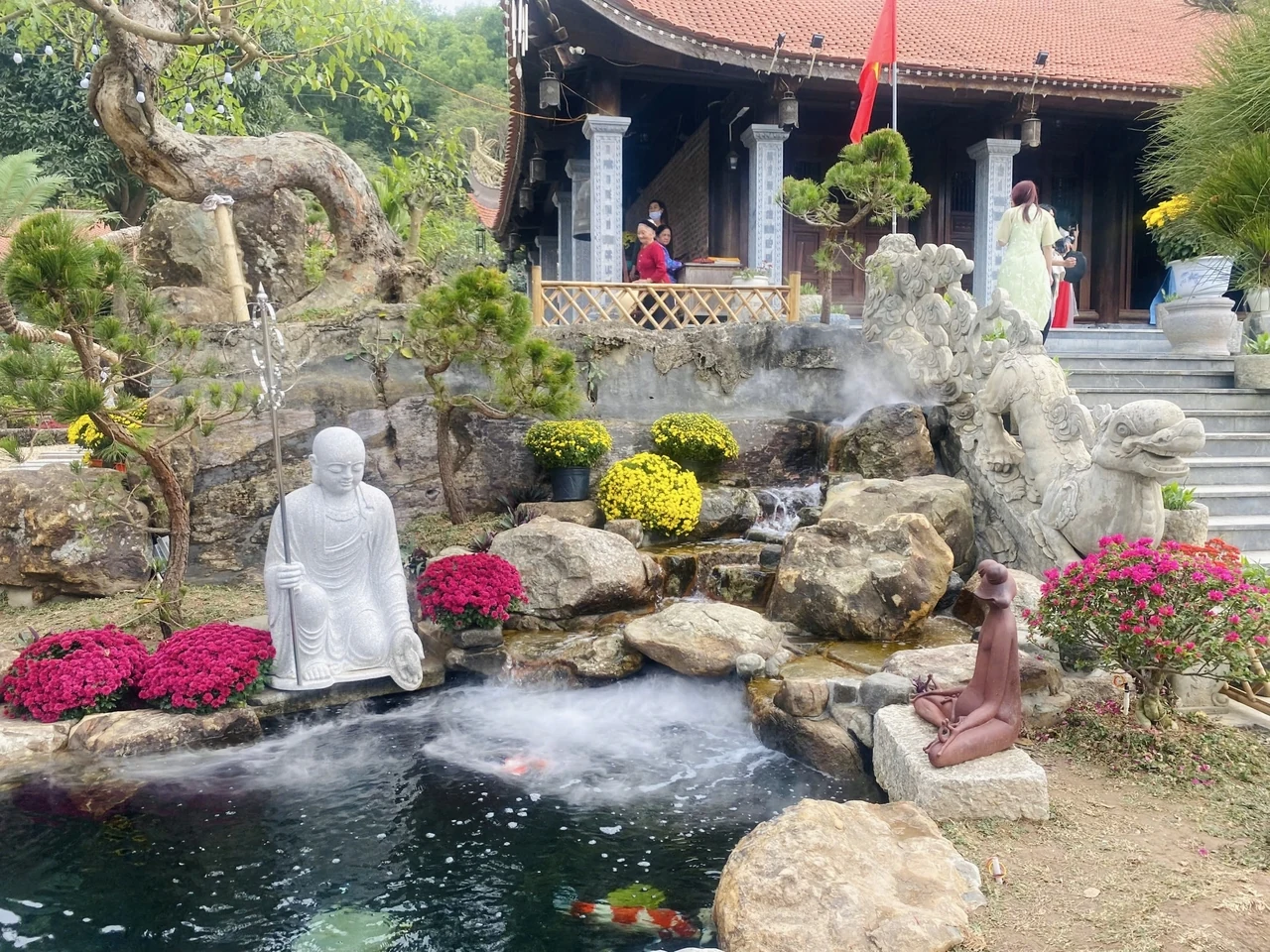 Đông Sơn Cổ Tự – Điểm check-in hoài cổ hấp dẫn du khách những ngày đầu xuân