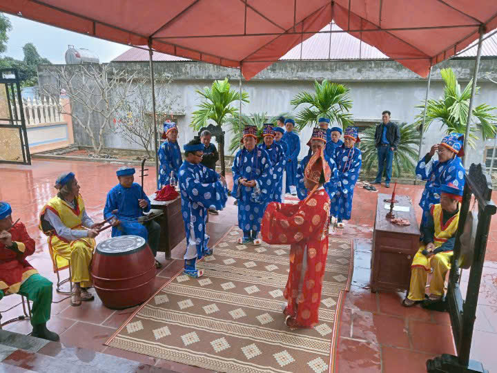 Lễ hội kỳ phúc làng Bèo 