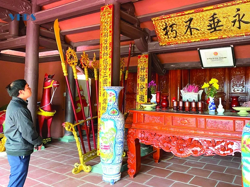 Đất Cầu Quan bên dòng Lãng Giang