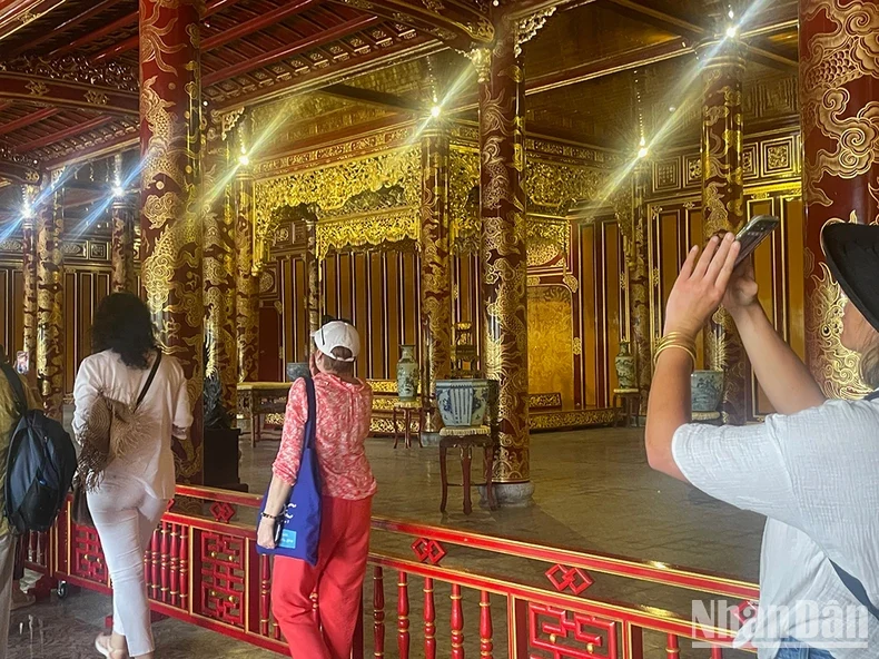Bảo vệ di sản: Không thể cứ thụ động mãi