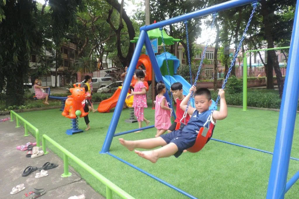 “Khối nghỉ hè” và những trò đùa lệch chuẩn