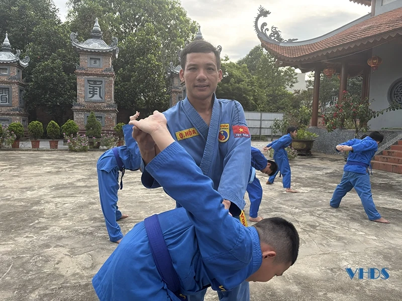 Tuổi trẻ kiên trì theo đuổi mục tiêu