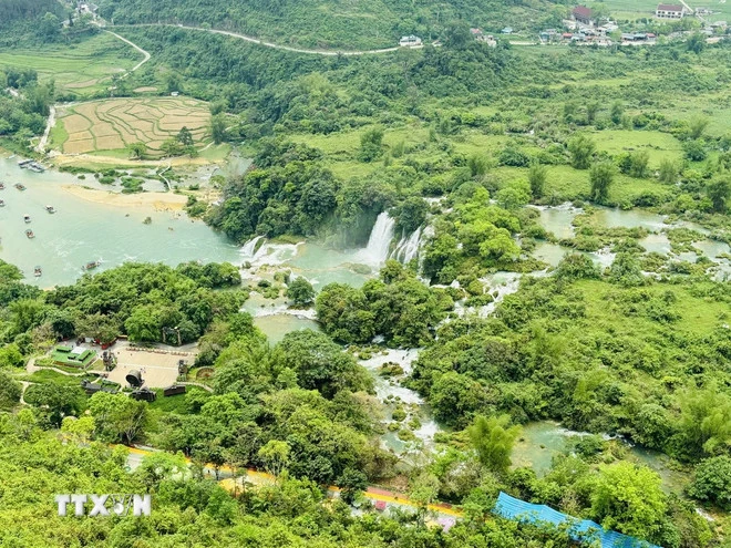 7 thác nước tuyệt đẹp của Việt Nam bạn nên trải nghiệm ít nhất một lần trong đời